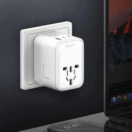 All in one 3 USB Ports 65W  Travel Adapter - Image 2