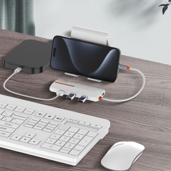 5-in-1 Type C Hub: PD100W, USB 3.0 Ports - Laptop & Phone Adapter - Image 4